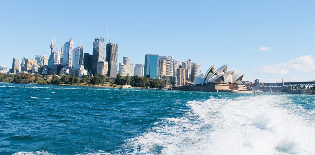 The Things to Do with Kids in Sydney Australia, a travel guide featured by top US family travel blogger, Momma Wanderlust