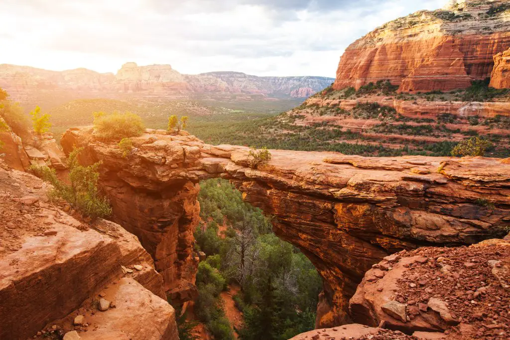 Best Places to Go for Labor Day Weekend 2021 featured by top US family travel blogger, Momma Wanderlust: Sedona AZ