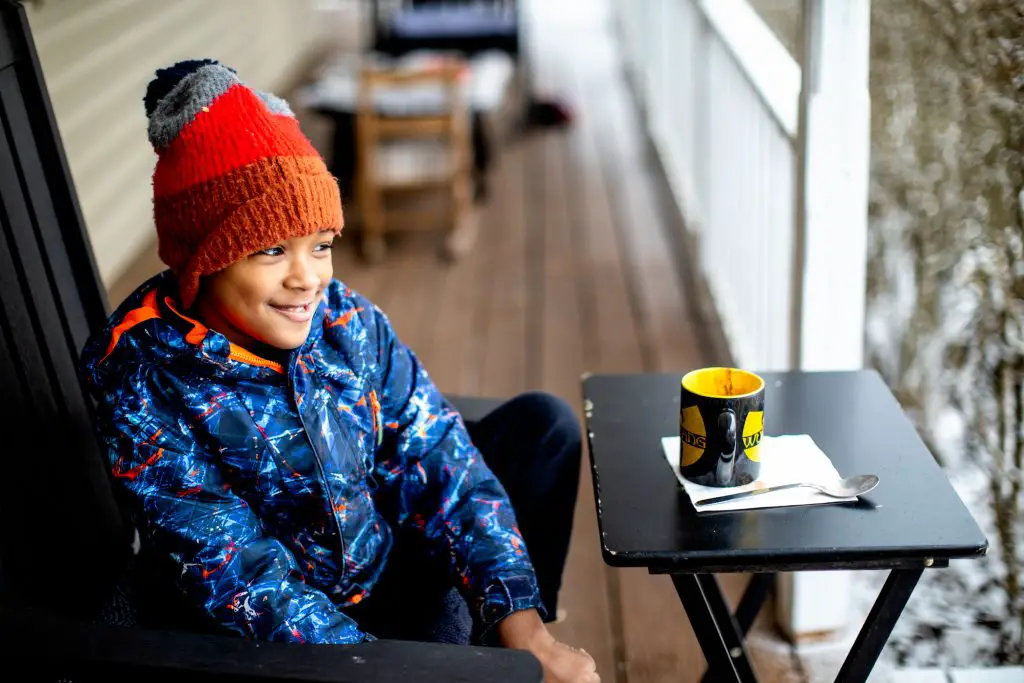 Fun winter activities for indoors and outdoors by top US lifestyle blogger, Momma Wanderlust