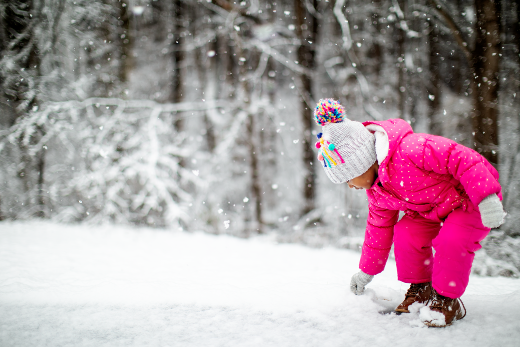 Fun winter activities for indoors and outdoors by top US lifestyle blogger, Momma Wanderlust