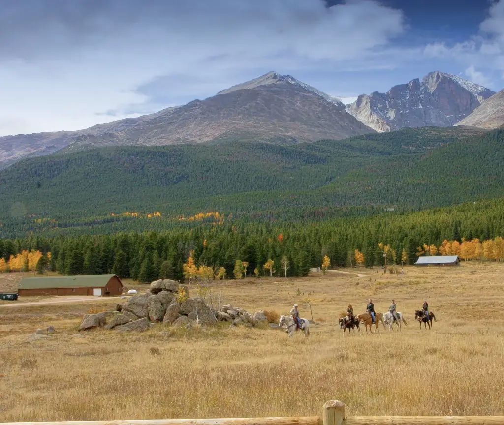 horseback riding in rocky mount national park